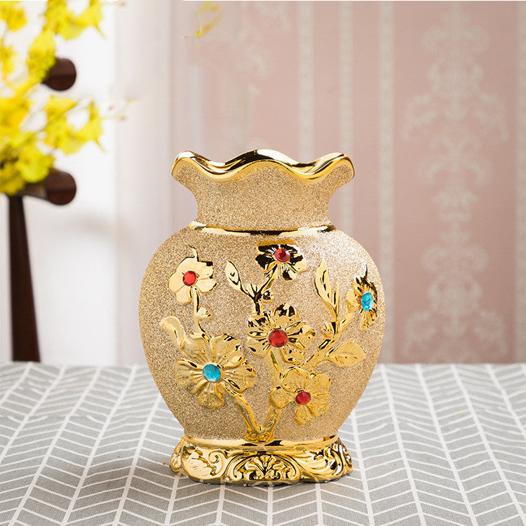 Ceramic Vase Electroplating Gold European Style Home Living Room Decoration - Showcasing a luxurious electroplated gold surface.
