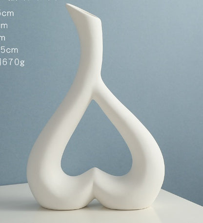Nordic Style Heart Hollow Out Electroplated Ceramic Vase Decoration